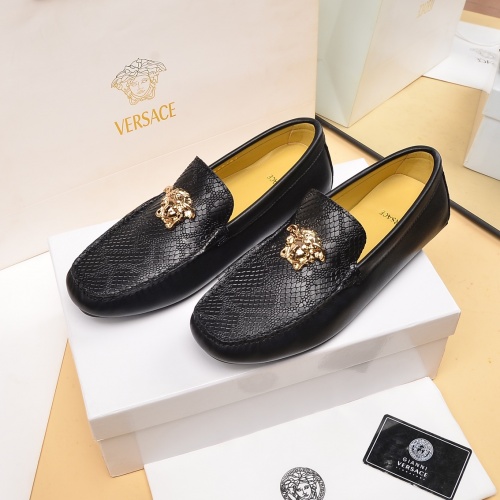 Versace Leather Shoes For Men #1017060