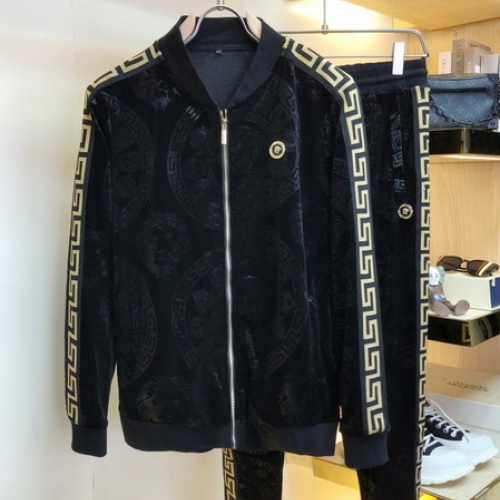 Versace Tracksuits Long Sleeved For Men #1017662