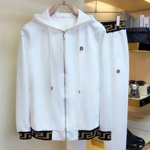 Versace Tracksuits Long Sleeved For Men #1017664