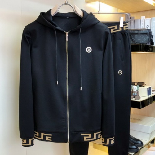 Versace Tracksuits Long Sleeved For Men #1017670