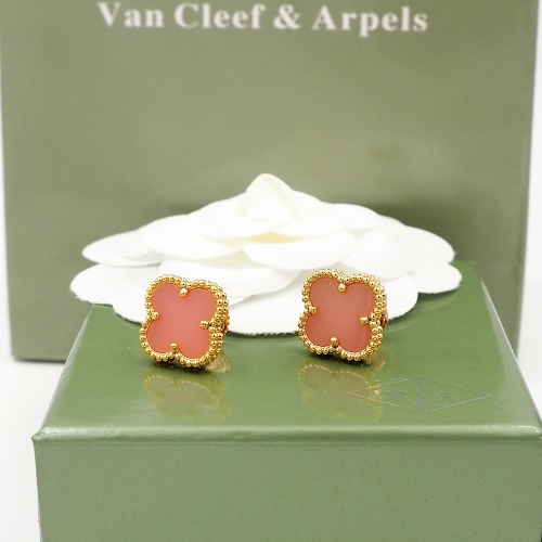 Van Cleef & Arpels Earrings For Women #1017945