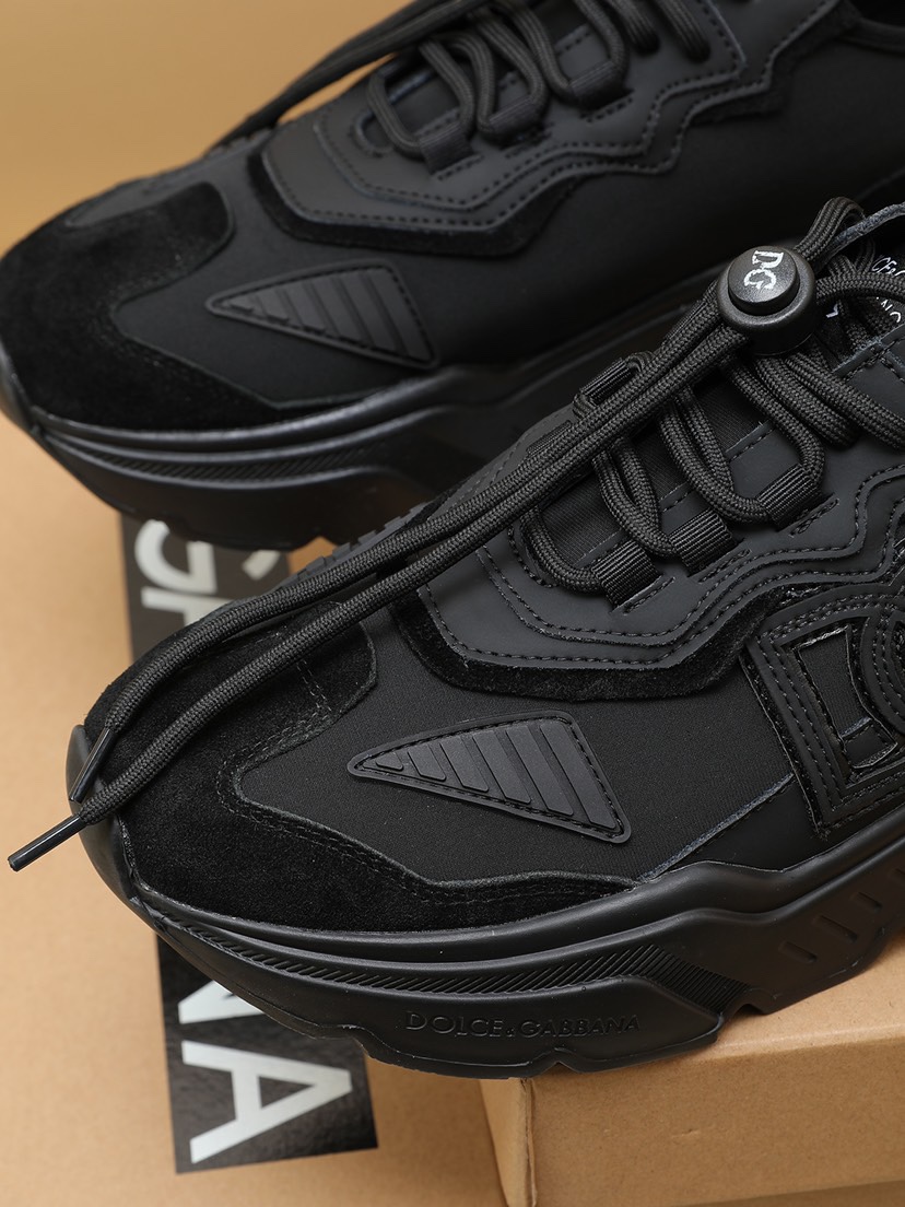 Dolce & Gabbana D&G Casual Shoes For Men 1011285 100.00 USD