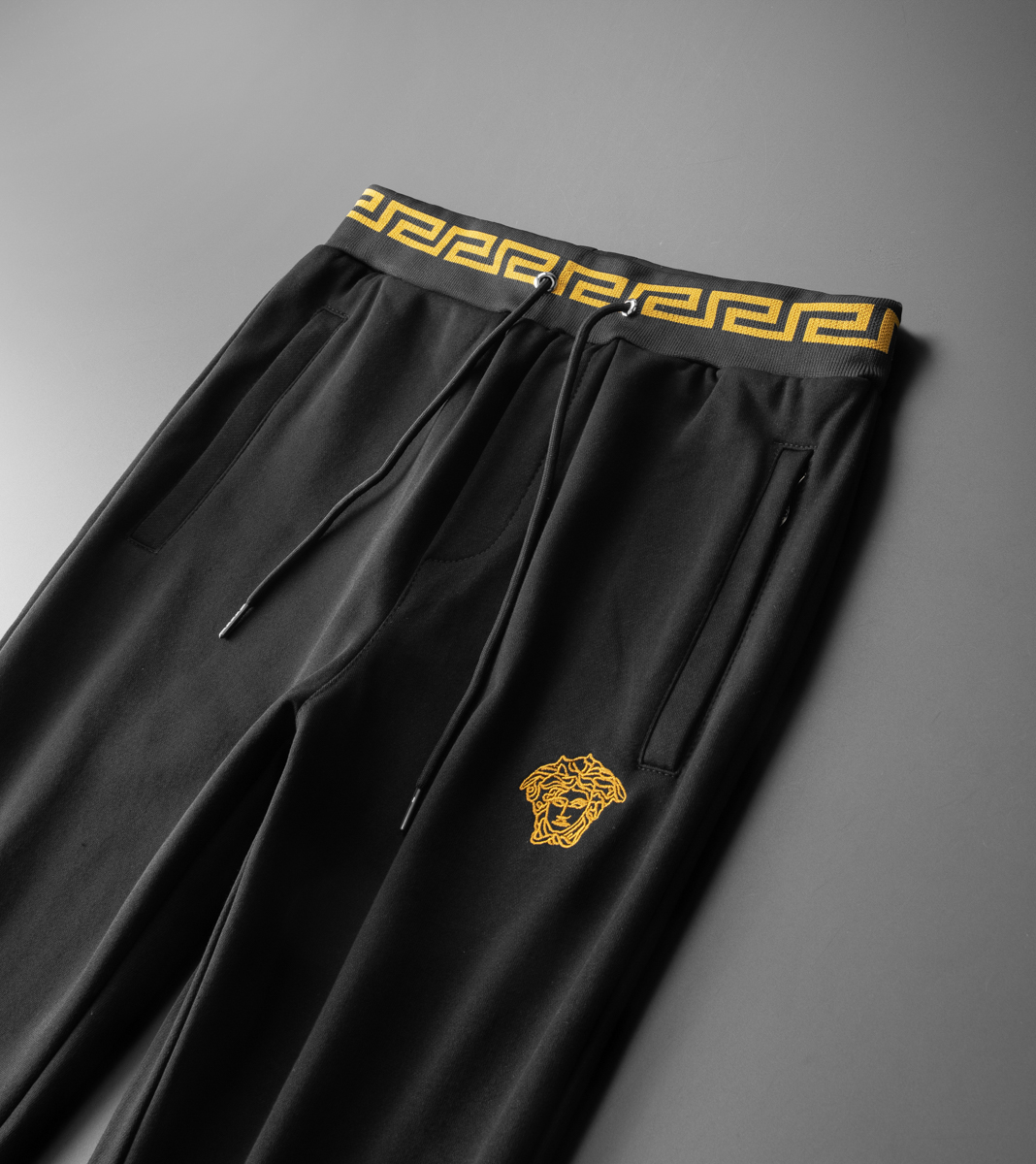 Versace Tracksuits Long Sleeved For Men 1014015 80.00 USD, Wholesale