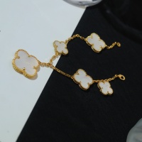 $80.00 USD Van Cleef & Arpels Bracelet For Women #1013413