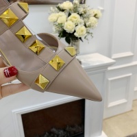 $98.00 USD Valentino Sandal For Women #1014264