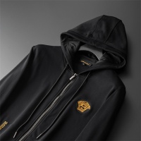 $85.00 USD Versace Tracksuits Long Sleeved For Men #1015438