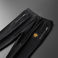 $85.00 USD Versace Tracksuits Long Sleeved For Men #1015446