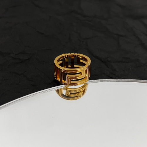 Versace Rings For Women #1019674