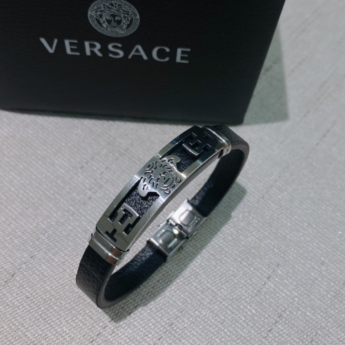 Replica Versace Bracelet #1019738 $42.00 USD for Wholesale