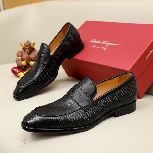 Salvatore Ferragamo Leather Shoes For Men #1020016