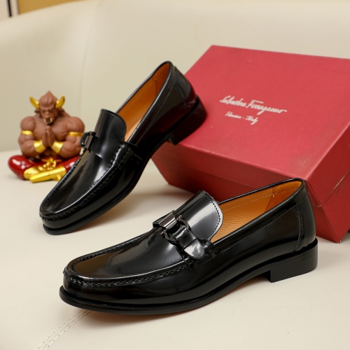 Salvatore Ferragamo Leather Shoes For Men #1020149