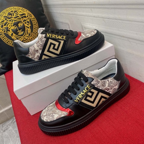 Replica Versace Casual Shoes For Men #1020157 $72.00 USD for Wholesale