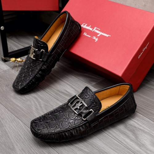 Salvatore Ferragamo Leather Shoes For Men #1020260