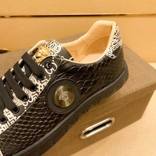 Replica Versace Casual Shoes For Men #1021046 $76.00 USD for Wholesale