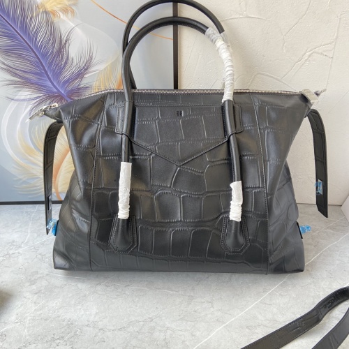 Replica Givenchy AAA Quality Handbags For Women #1021131 $244.63 USD for Wholesale