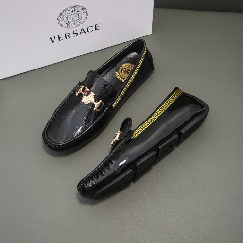 Versace Leather Shoes For Men #1021147