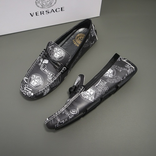 Versace Leather Shoes For Men #1021149