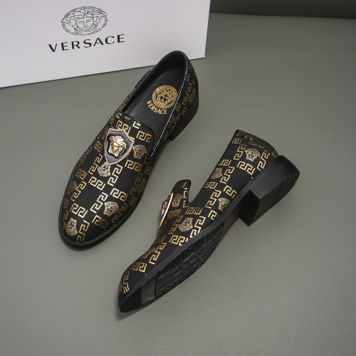 Versace Leather Shoes For Men #1021152