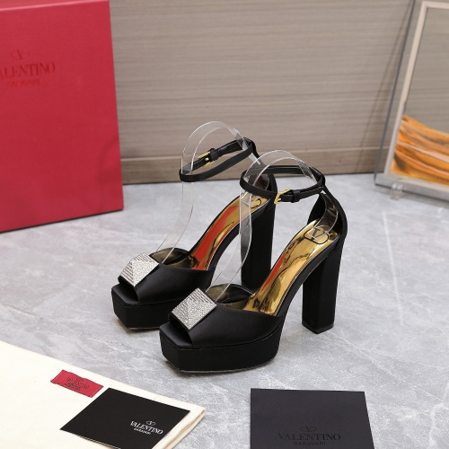 Valentino Sandal For Women #1021516