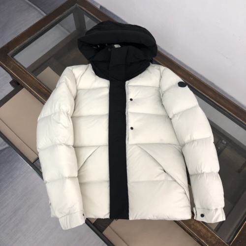 Moncler Down Feather Coat Long Sleeved For Men #1021563
