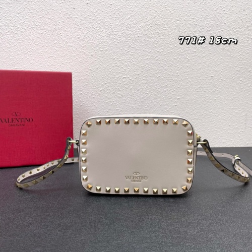 Valentino AAA Quality Messenger Bags For Women #1022118