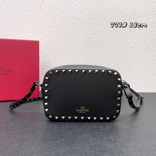 Valentino AAA Quality Messenger Bags For Women #1022122