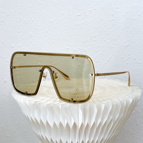 Alexander McQueen AAA Quality Sunglasses #1022607