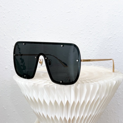 Alexander McQueen AAA Quality Sunglasses #1022608