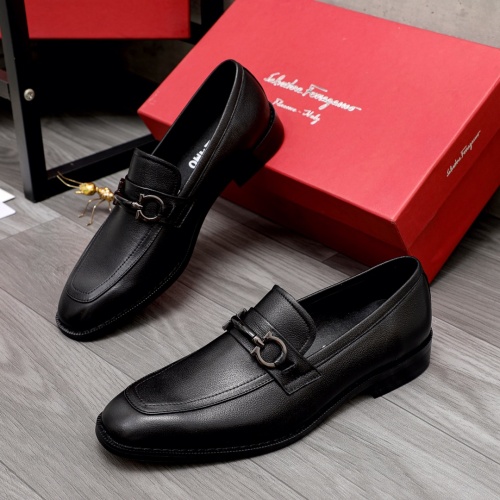 Salvatore Ferragamo Leather Shoes For Men #1022633