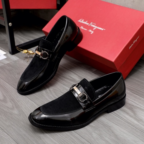 Salvatore Ferragamo Leather Shoes For Men #1022636