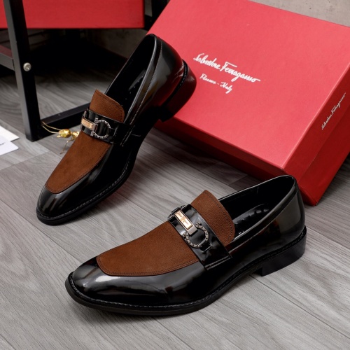 Salvatore Ferragamo Leather Shoes For Men #1022638