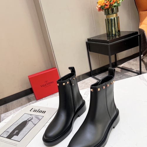 Valentino Boots For Women #1022982