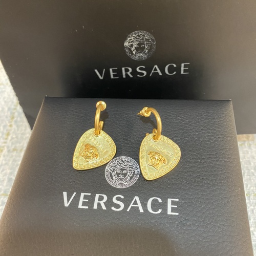 Versace Earrings For Women #1023340