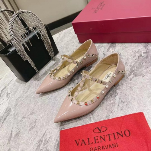 Valentino Flat Shoes For Women #1024334