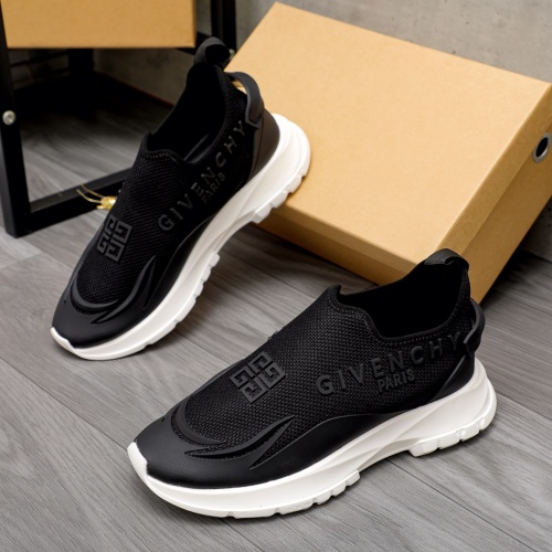 Givenchy Casual Shoes For Men #1024509