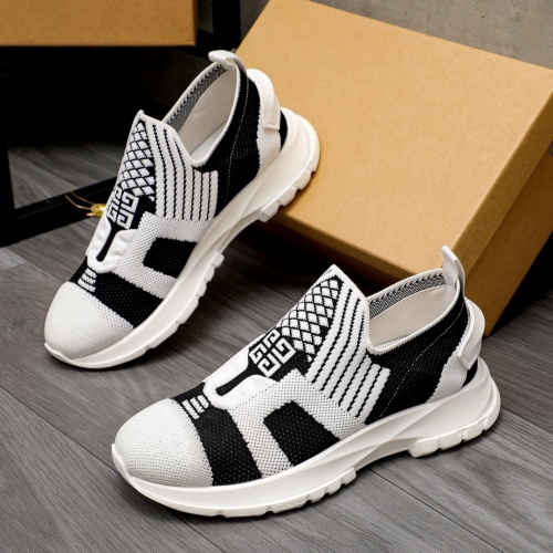 Givenchy Casual Shoes For Men #1024510