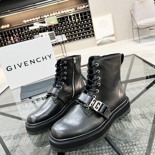 Givenchy Boots For Men #1024652