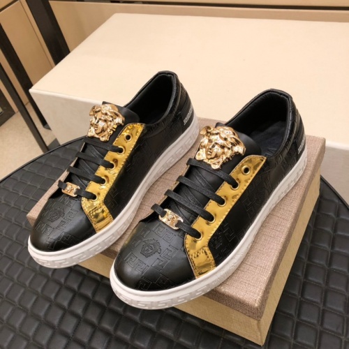 $72.00 USD Versace Casual Shoes For Men #1024672