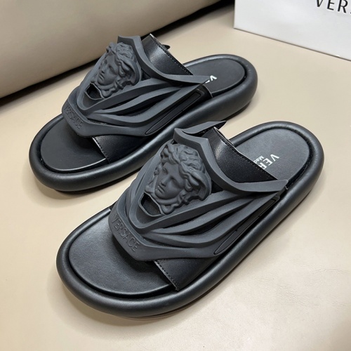 $45.00 USD Versace Slippers For Men #1024850