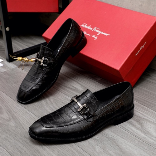 Salvatore Ferragamo Leather Shoes For Men #1024880