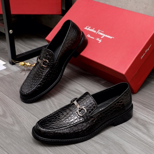Salvatore Ferragamo Leather Shoes For Men #1024882