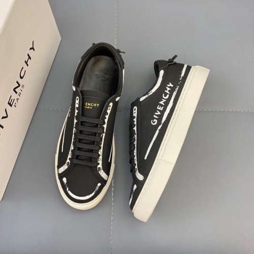 Givenchy Casual Shoes For Men #1025069