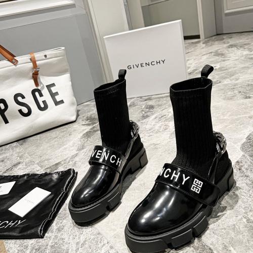 Givenchy Boots For Women #1025355