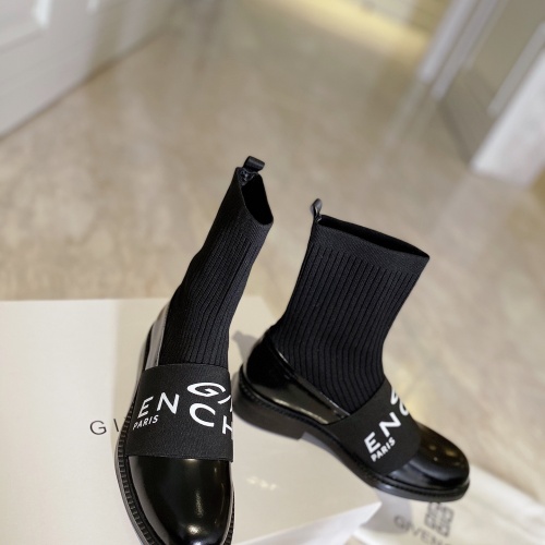 Givenchy Boots For Women #1025362
