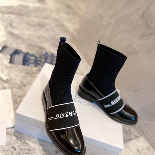 Givenchy Boots For Women #1025363