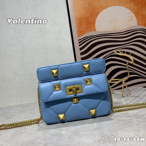 Valentino AAA Quality Messenger Bags For Women #1025389
