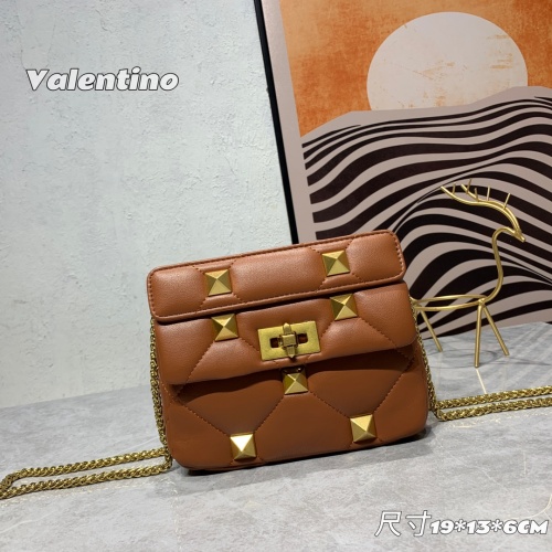 Valentino AAA Quality Messenger Bags For Women #1025395