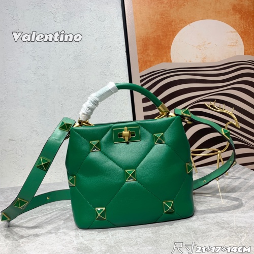 Valentino AAA Quality Messenger Bags For Women #1025402