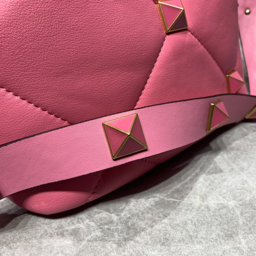 Replica Valentino AAA Quality Messenger Bags For Women #1025405 $122.00 USD for Wholesale