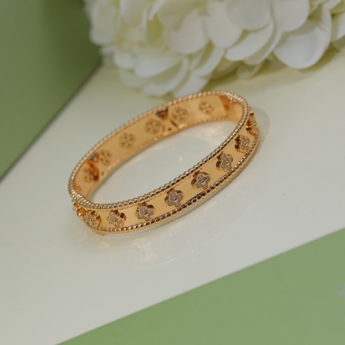 Replica Van Cleef & Arpels Bracelet For Women #1025793 $45.00 USD for Wholesale